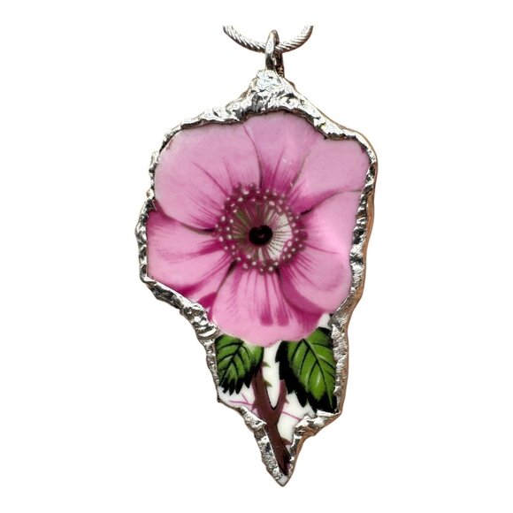 Old Country Rose Broken China Pendant Silver Bezel & Green Aventurine Necklace - Picture 7 of 16